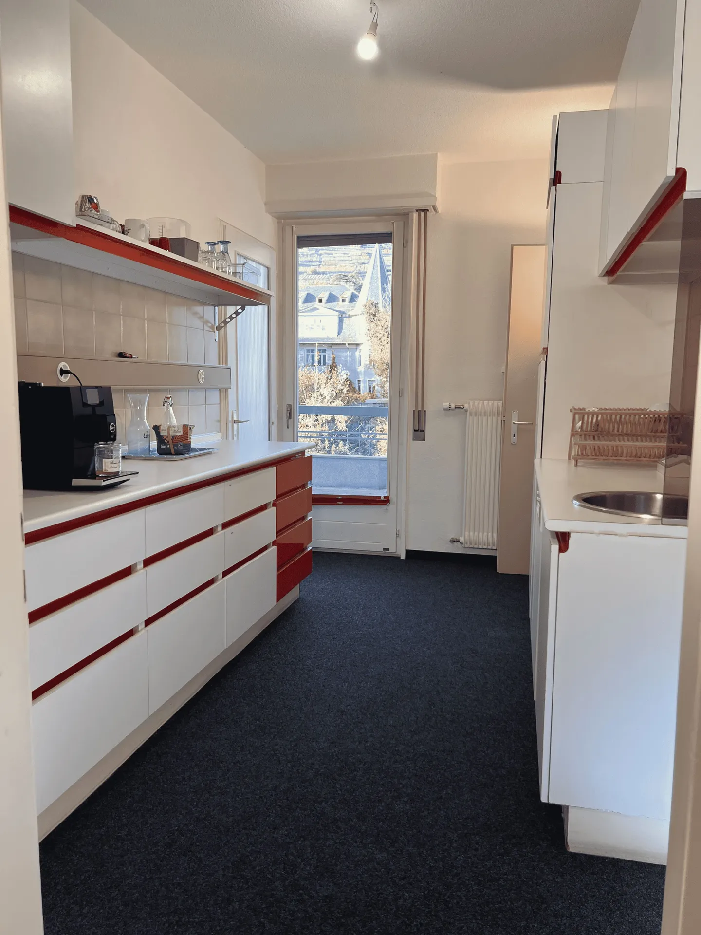 Espace Commercial Spacieux à Sion - Photo 3 sur 7