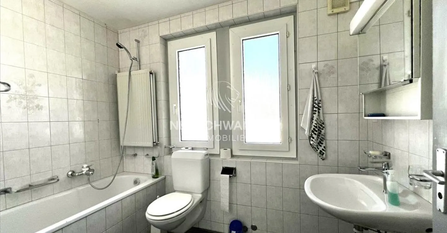 Ufficio 3,5 stanze - Foto 9 di 13