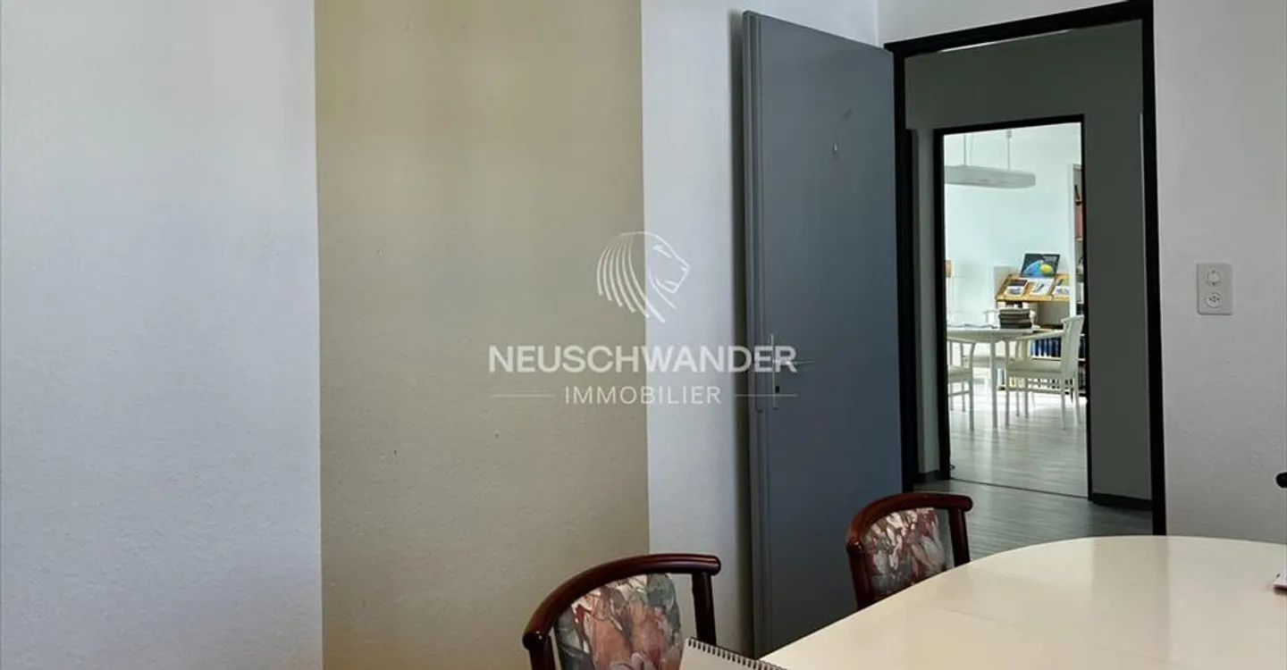Ufficio 3,5 stanze - Foto 8 di 13