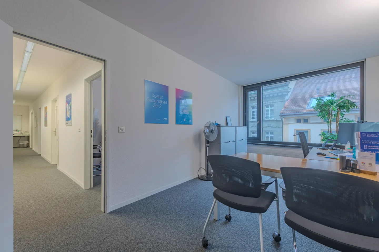Moderne Büroräumlichkeiten im Herzen von Biel! - Photo 3 sur 9