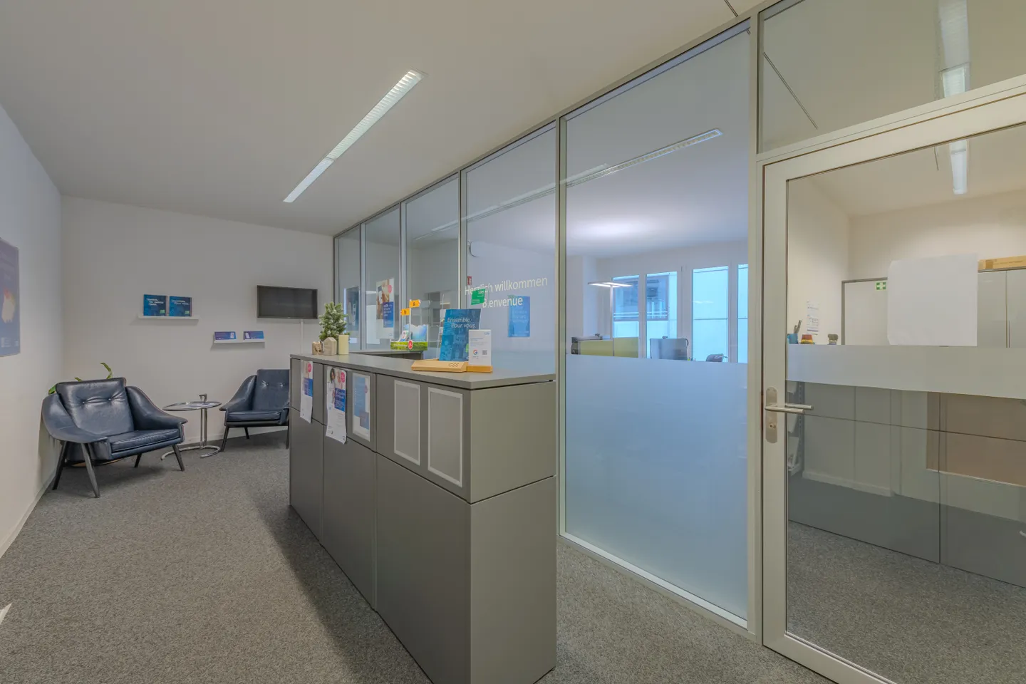Moderne Büroräumlichkeiten im Herzen von Biel! - Photo 7 sur 9