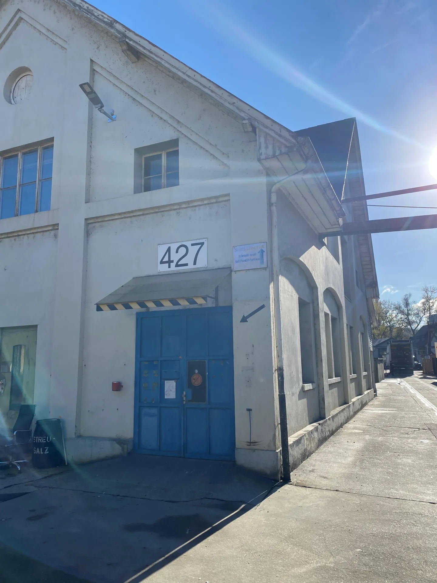 Hobby room / workshop for rent - Photo 1 of 4