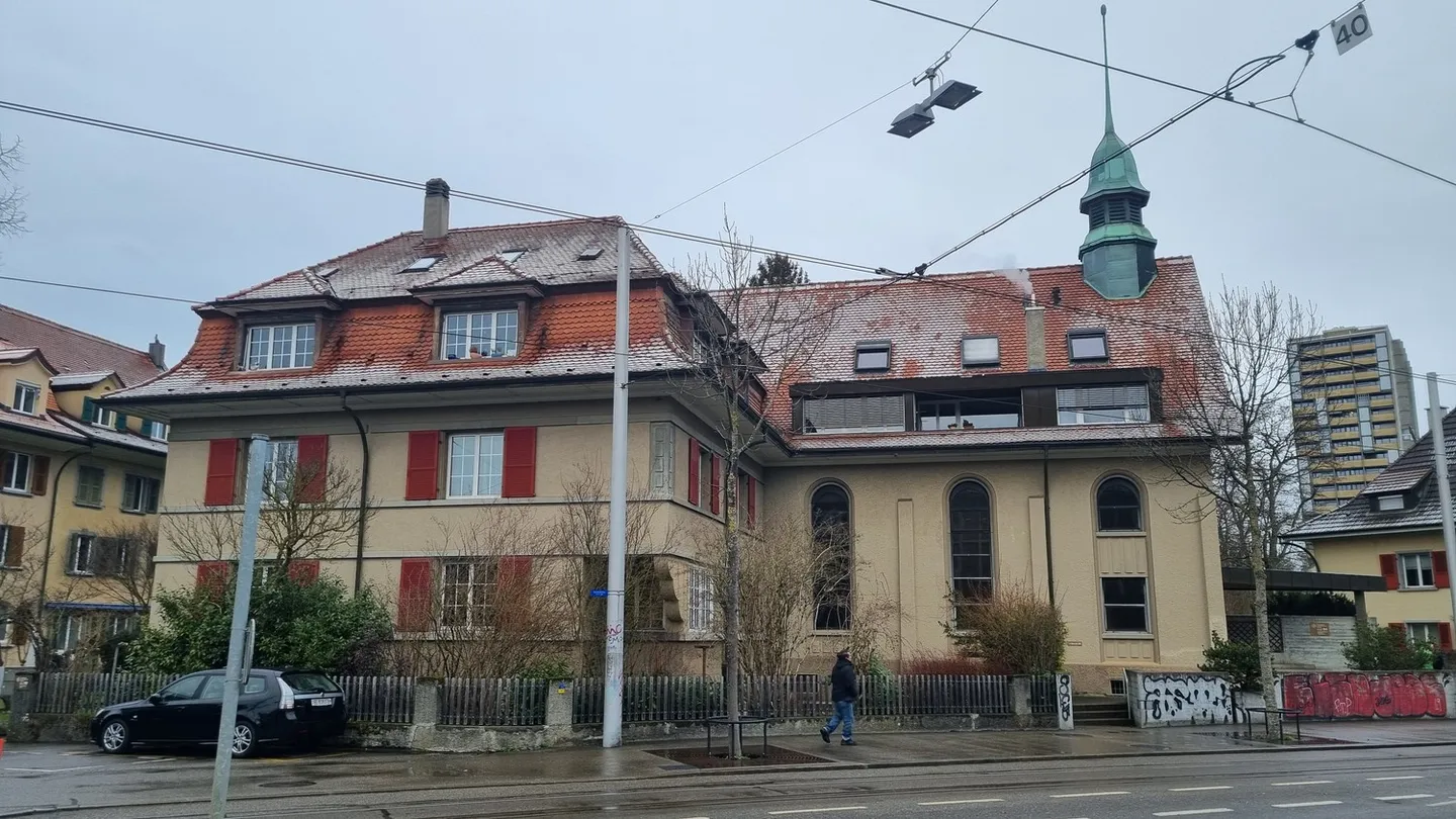 Practical office space on the ground floor in a central location in Bern-Bümpliz - Photo 2 of 2