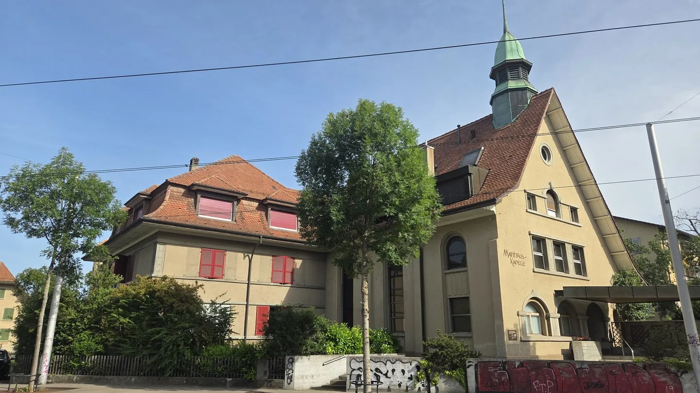Practical office space on the ground floor in a central location in Bern-Bümpliz - Photo 1 of 2