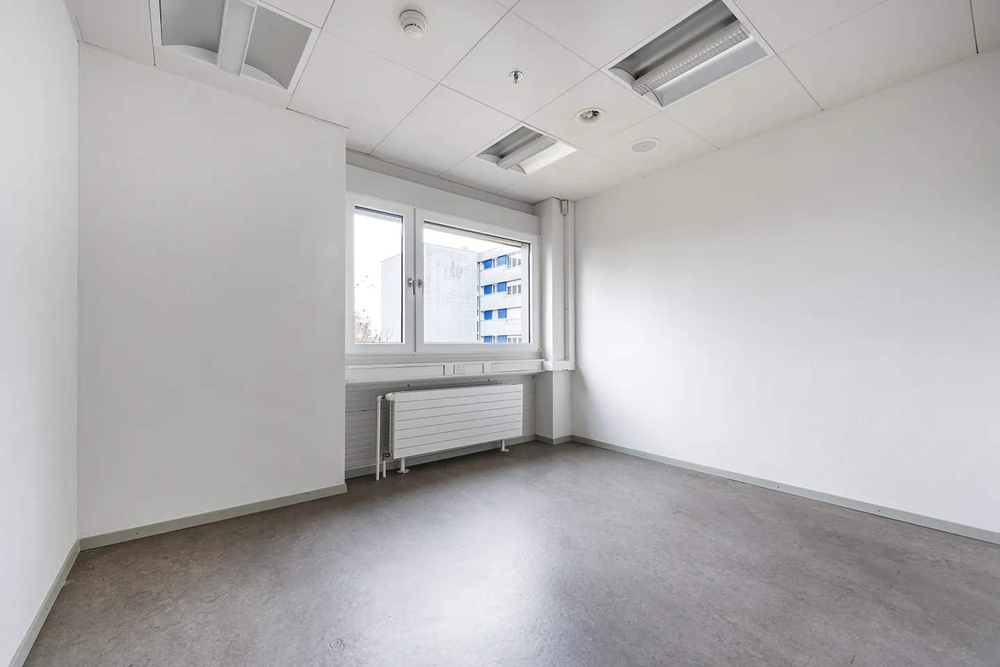 Helle Bürofläche mit Küche - Foto 2 von 5