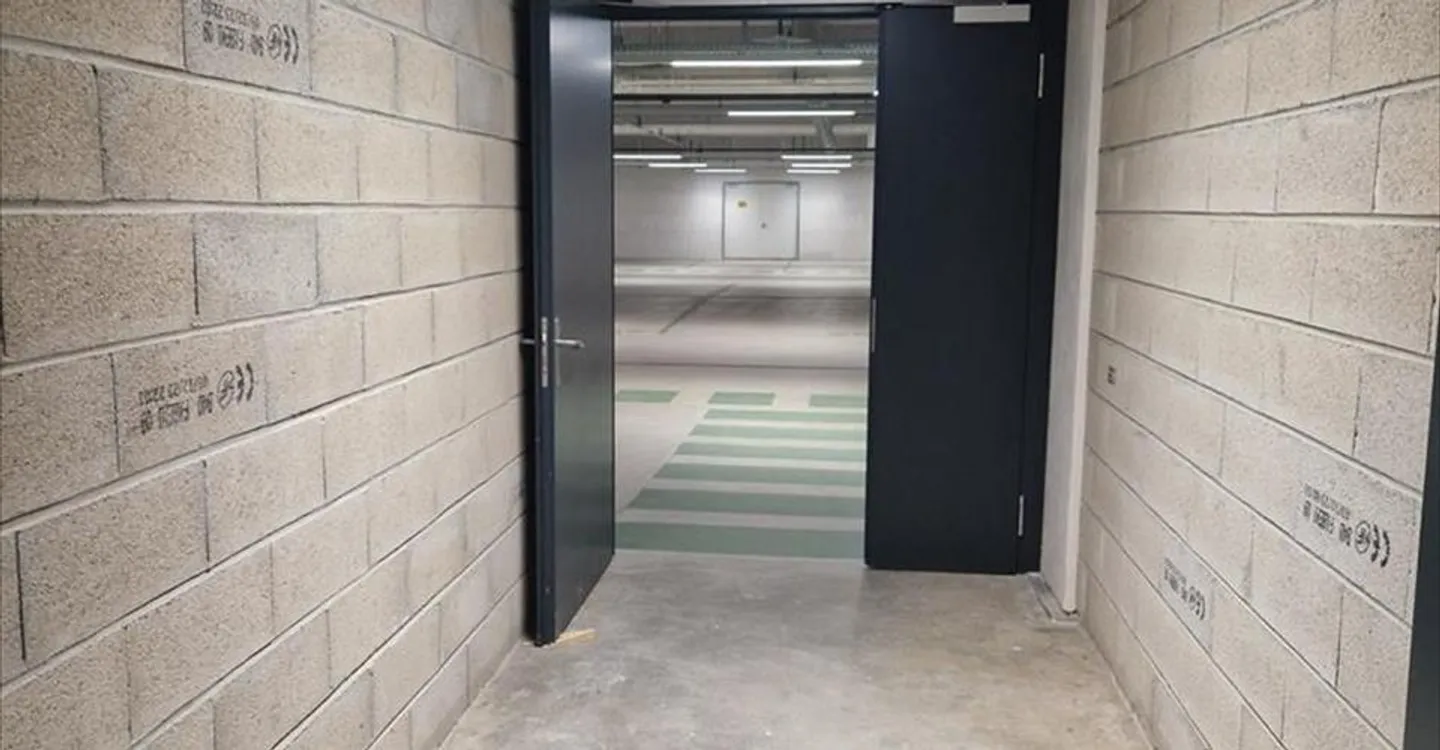 Espace de stockage moderne à Meyrin - Photo 2 sur 4