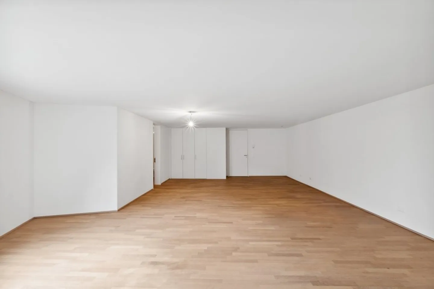Espace commercial à Zofingen : Emplacement parfait pour votre entreprise ! - Photo 3 sur 11