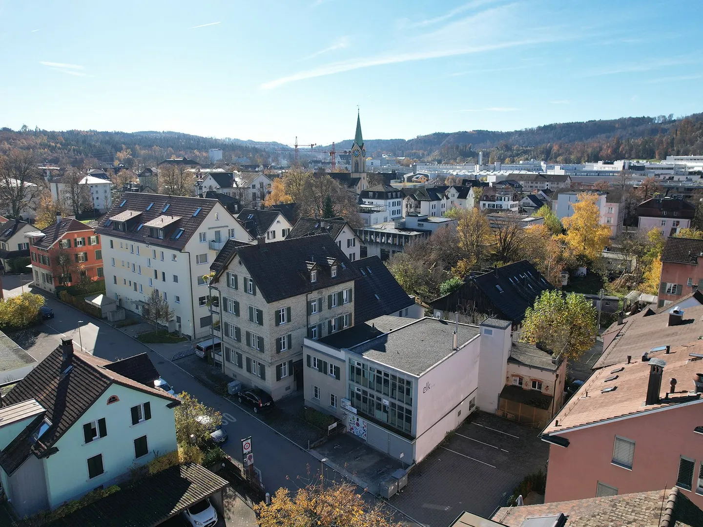 Vielseitige Gewerbeliegenschaft - Foto 2 von 12