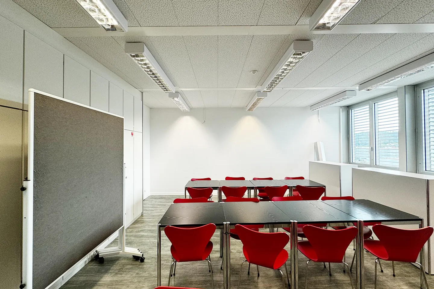 Modern developed office/commercial space on the main axis of Winterthur - Photo 8 of 13