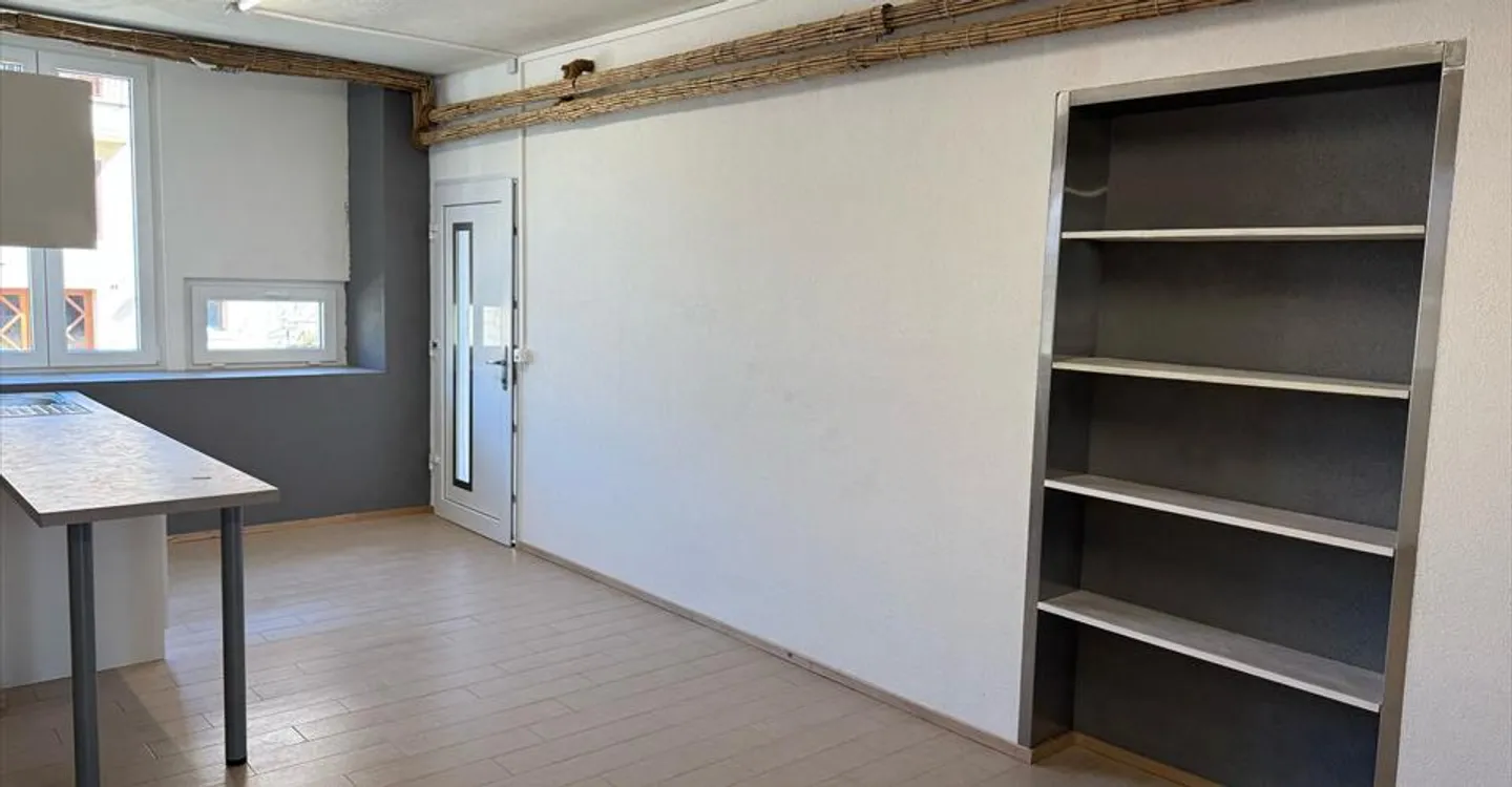 Büro 1 Zimmer - Foto 1 von 8