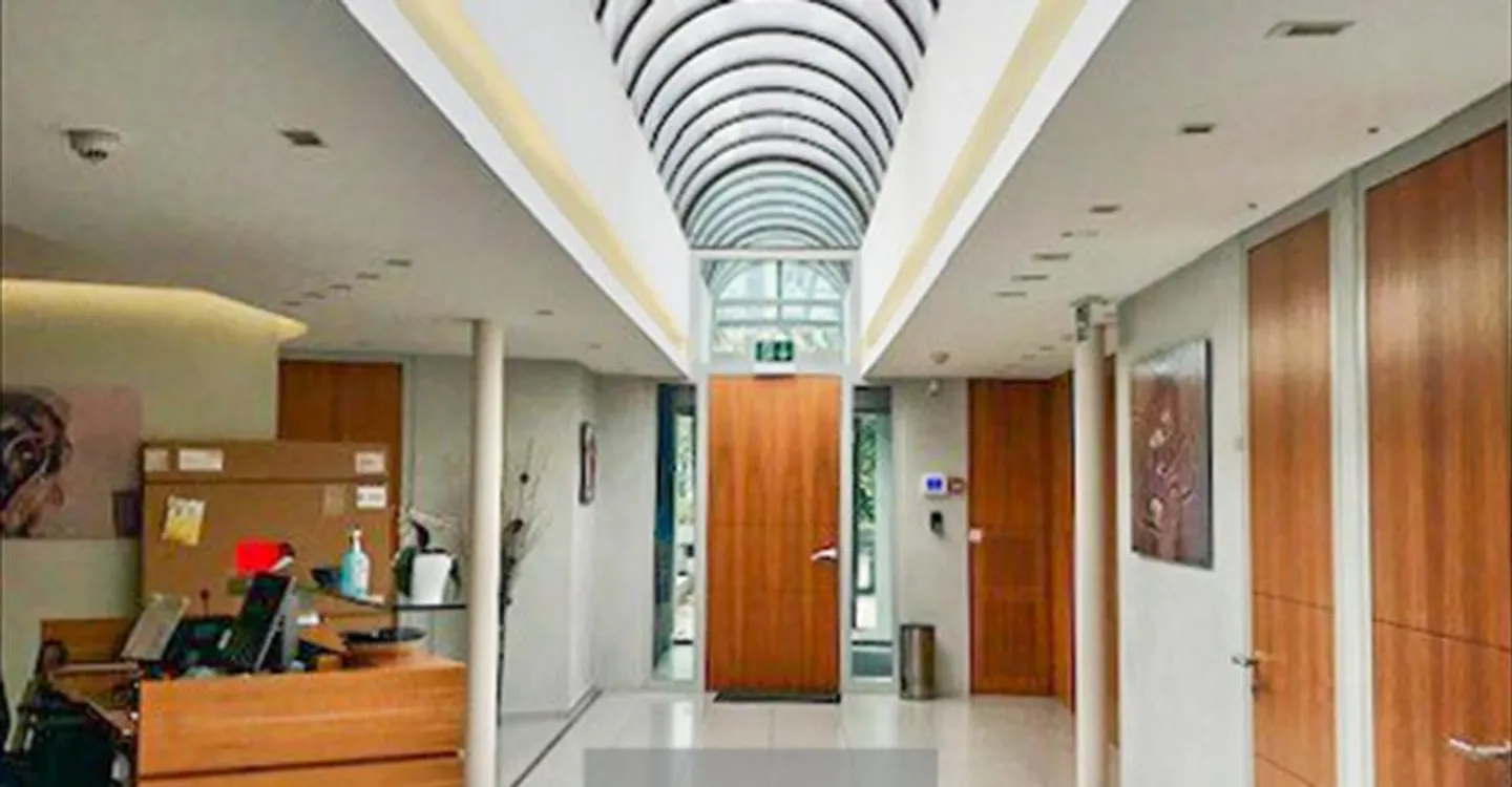 Office 26 rooms - Photo 9 of 10