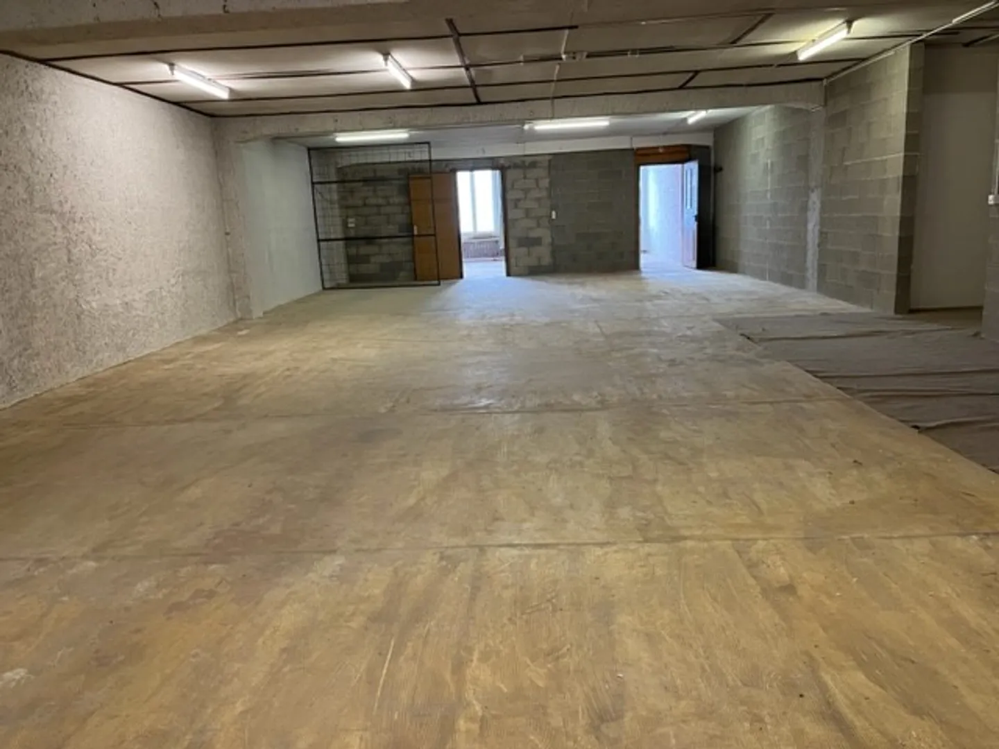 Mixed-use building - Photo 1 of 9
