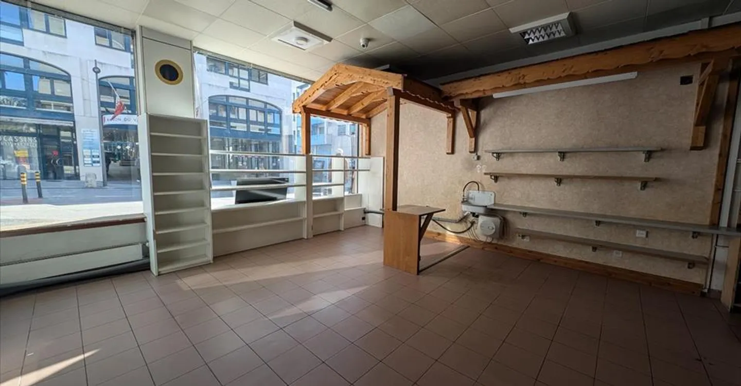 Espace Commercial à Sion - Photo 3 sur 5
