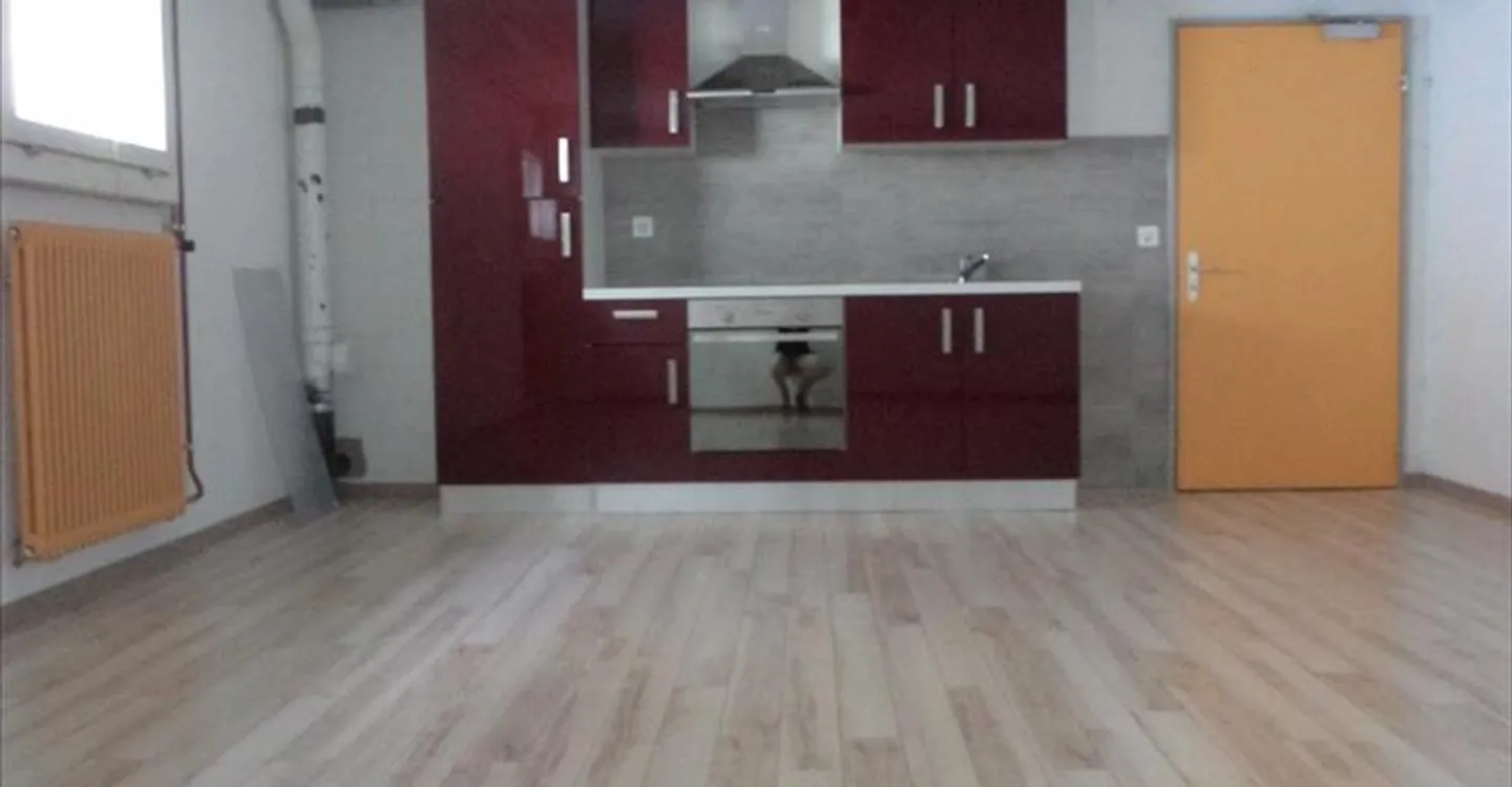 Bureau avec Cuisine - Photo 3 sur 3
