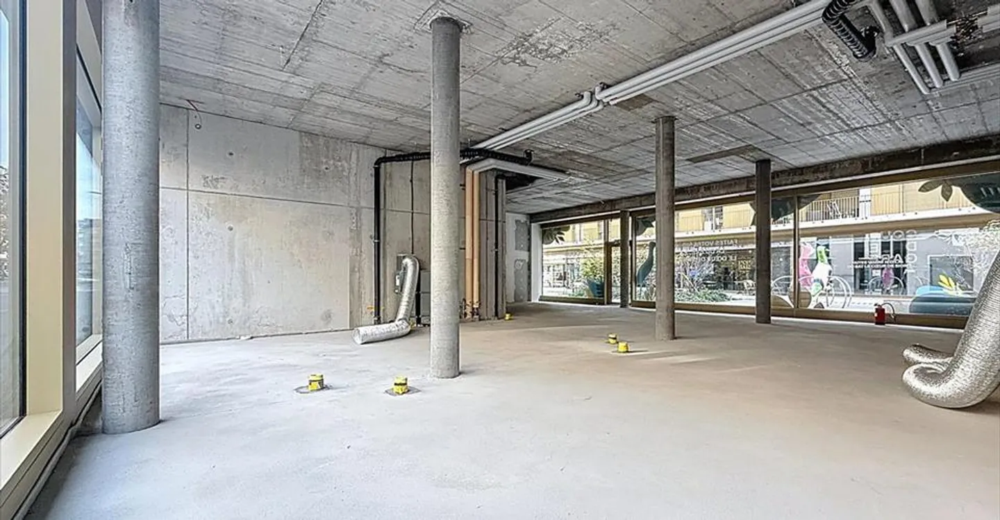Espace Commercial à Cour de Gare - Photo 6 sur 10
