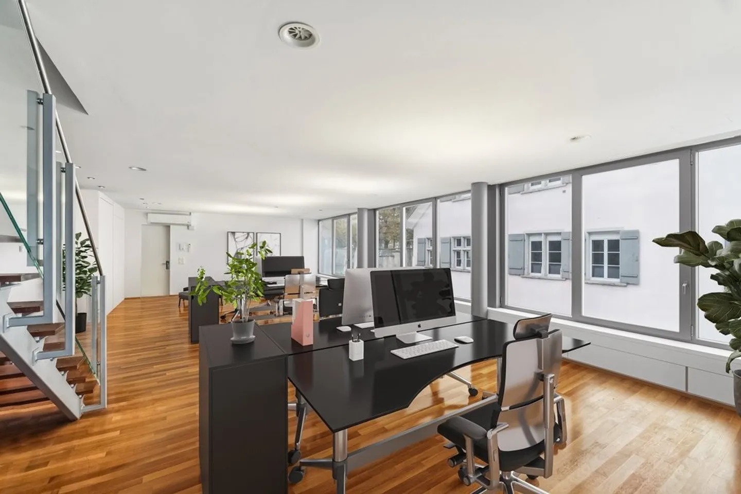 Stylish, central and with a view to work @Rennweg - Photo 3 of 7