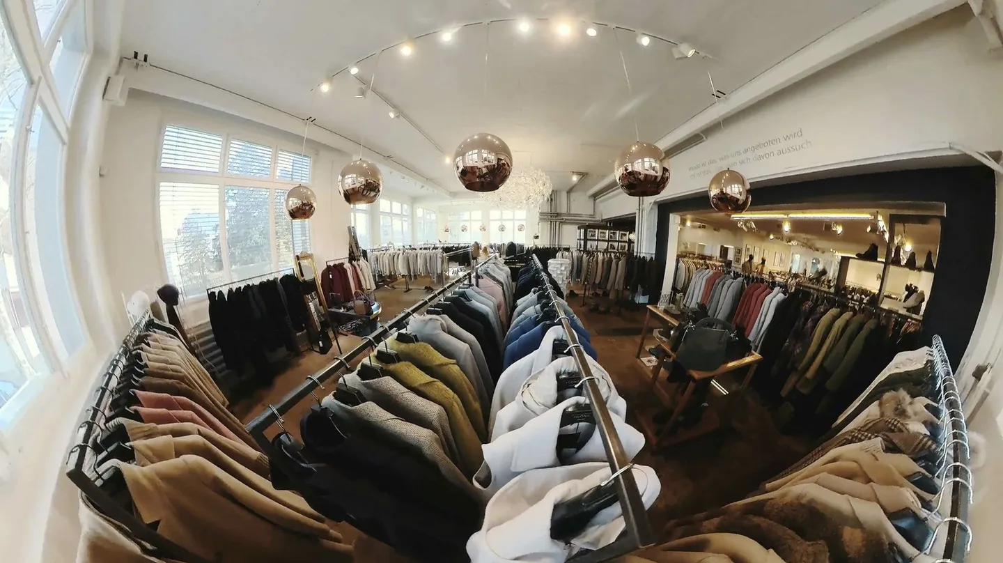 Versatile commercial space/workshop with showroom character for rent! - Photo 6 of 13