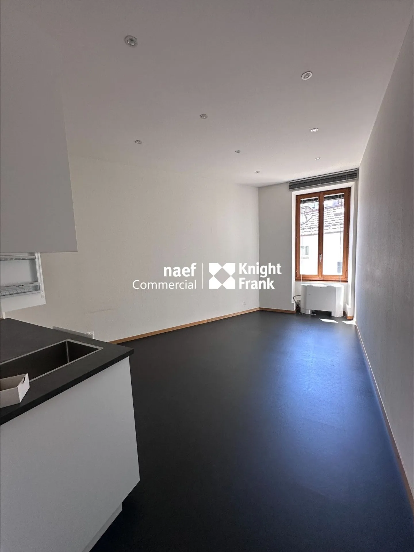 Chantepoulet - Offices of 316 m² on the 3rd floor - Photo 7 of 8