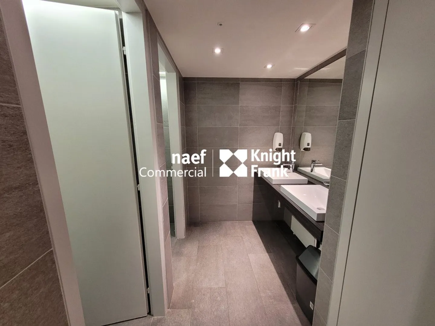 Malagnou - 485 m² Office on the Upper Ground Floor - Photo 11 of 11