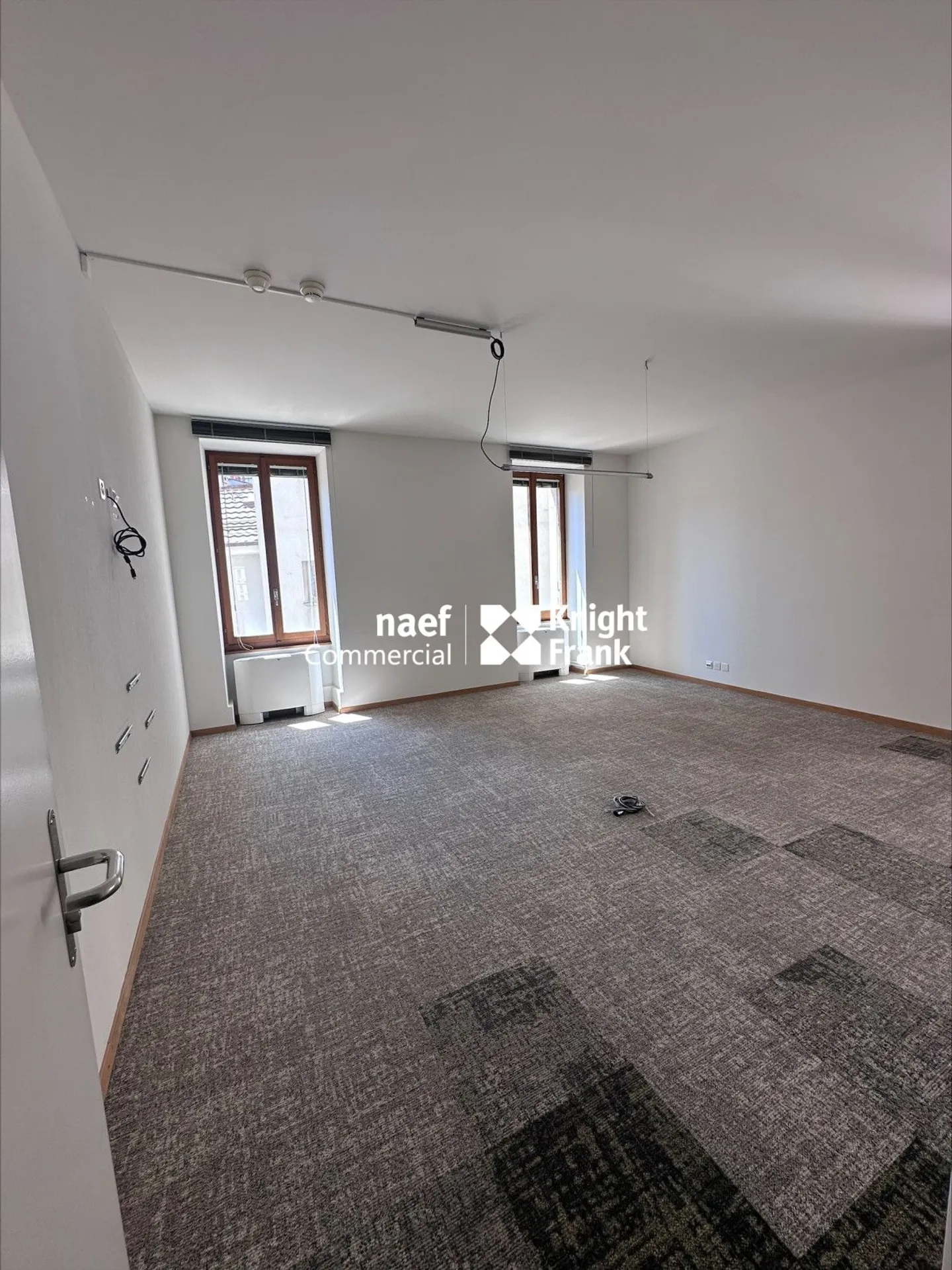 Chantepoulet - Offices of 316 m² on the 3rd floor - Photo 6 of 8