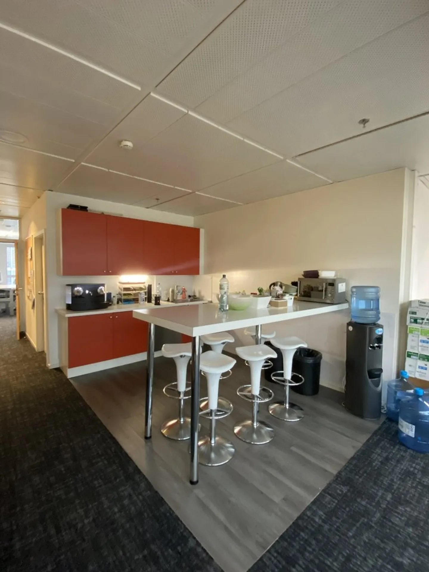 Offices of 677 m2 - 3rd floor - at the Geneva Business Center in Lancy - Photo 6 of 9