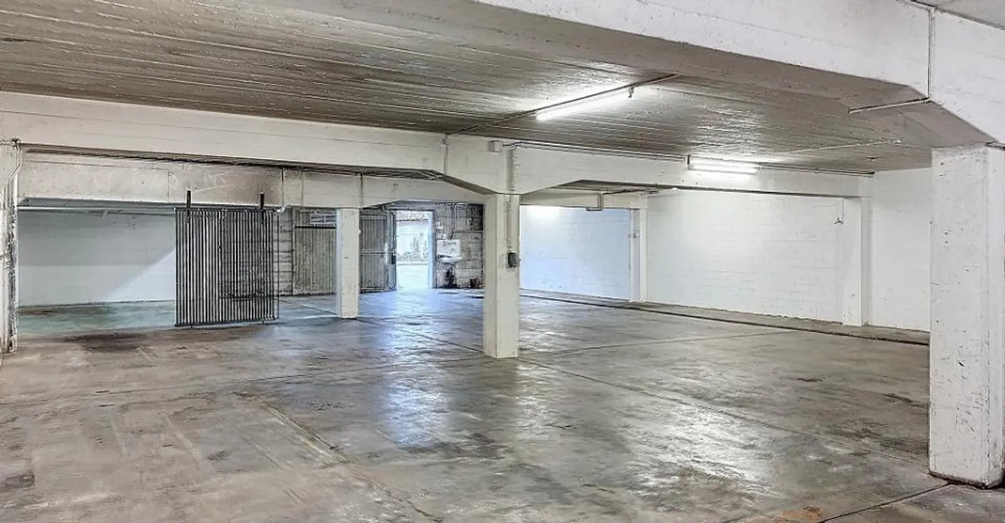 Espace de stockage spacieux - Photo 3 sur 5