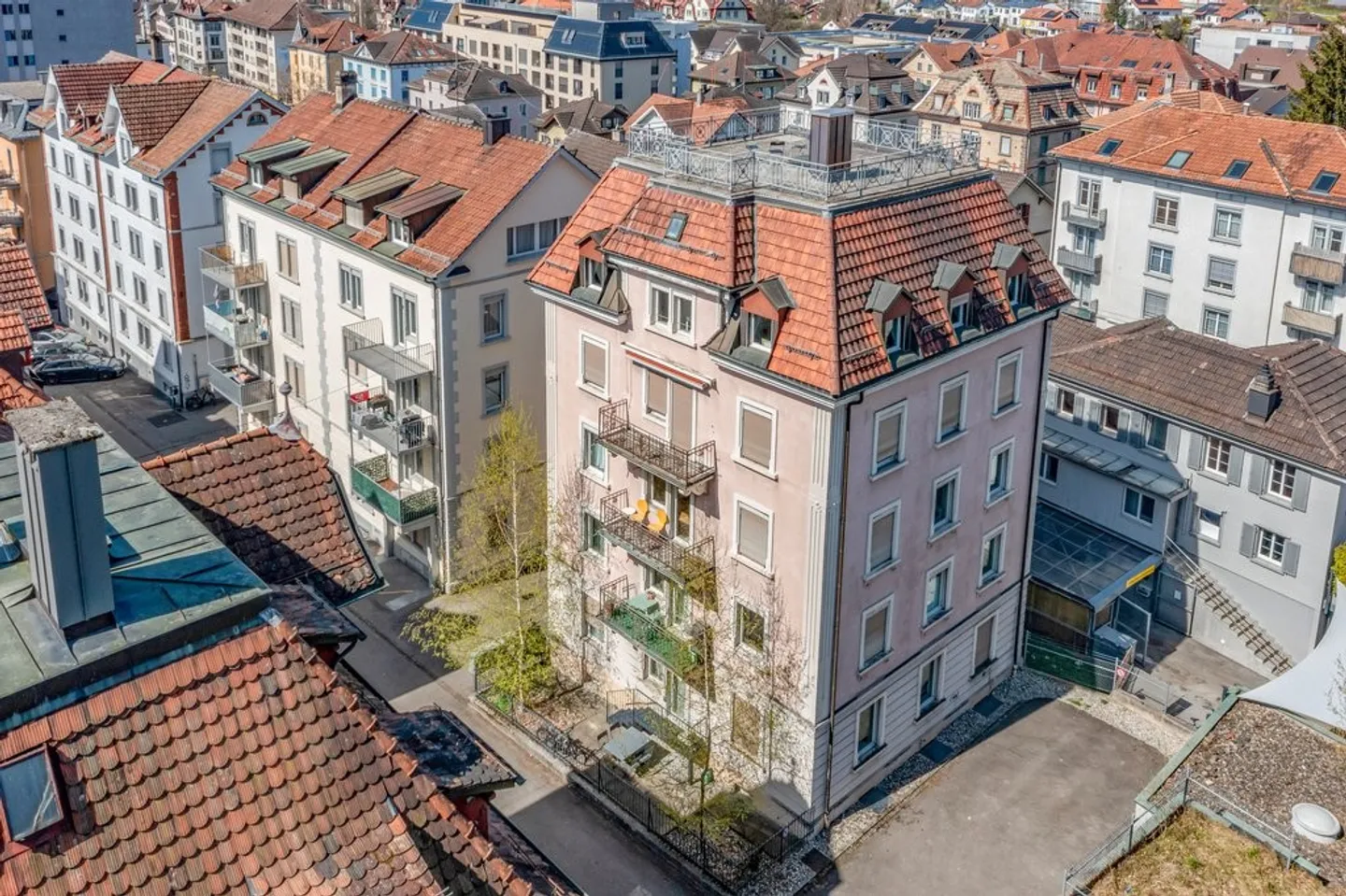 Hobby room for rent in St. Gallen - Photo 1 of 5