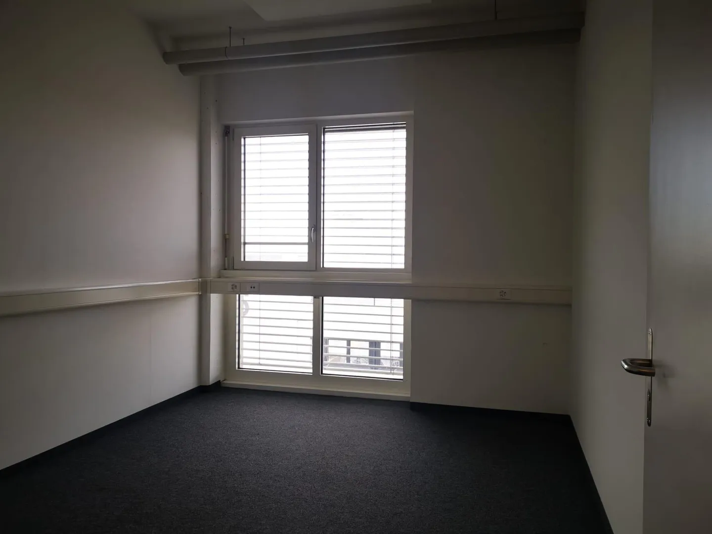 Expanded Office in Prime Location - Photo 8 of 10