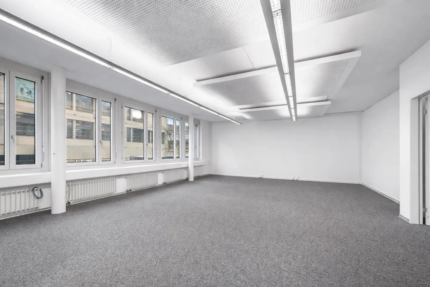 Your new business location directly at Winterthur train station! - Photo 4 of 9