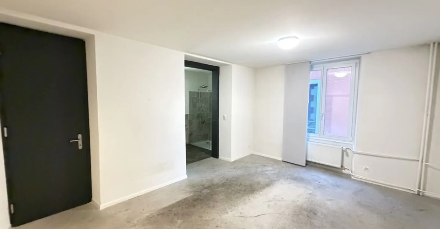 Appartement spacieux près de la gare - Photo 2 sur 9