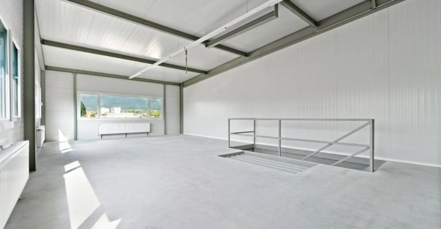 Local commercial duplex de 140m2 â€“ Usine relais (nombreuses places de parc disponibles) - Photo 4 sur 5