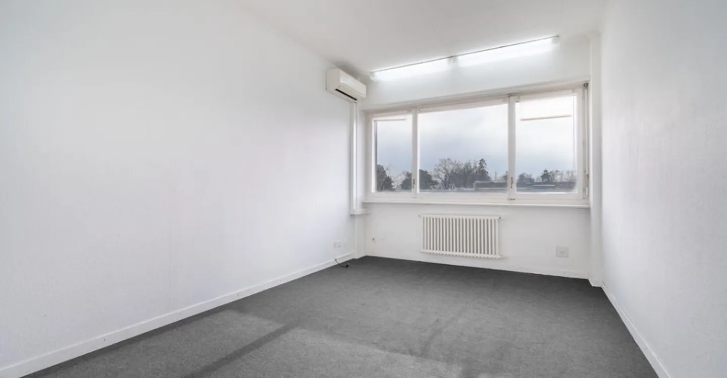 Office - Photo 5 of 6