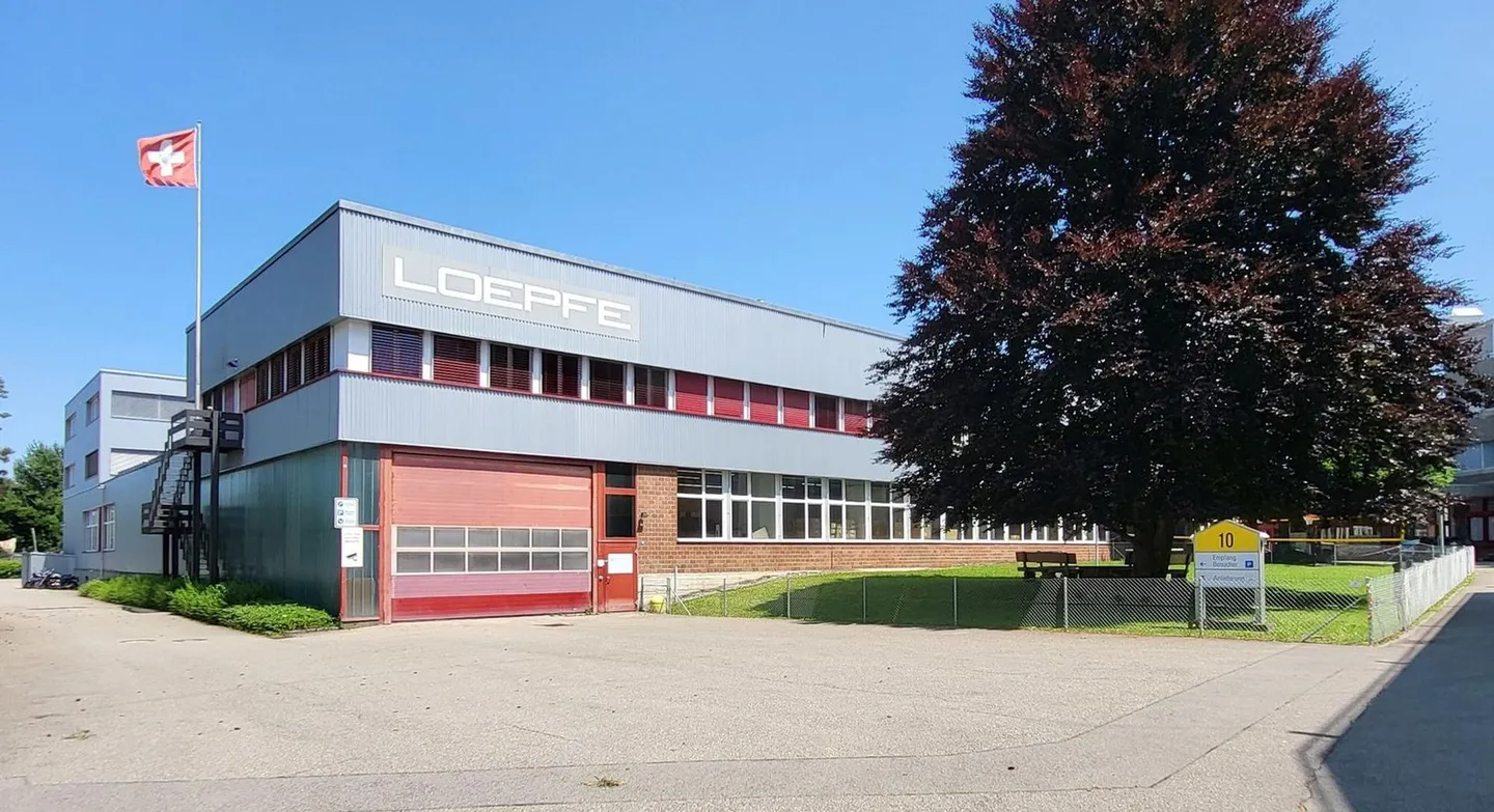 Propriété commerciale spacieuse à louer à Wetzikon - Photo 1 sur 13