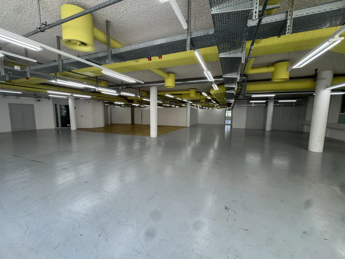 Sous-division flexible de l'espace de production et de stockage! - Photo 8 sur 13
