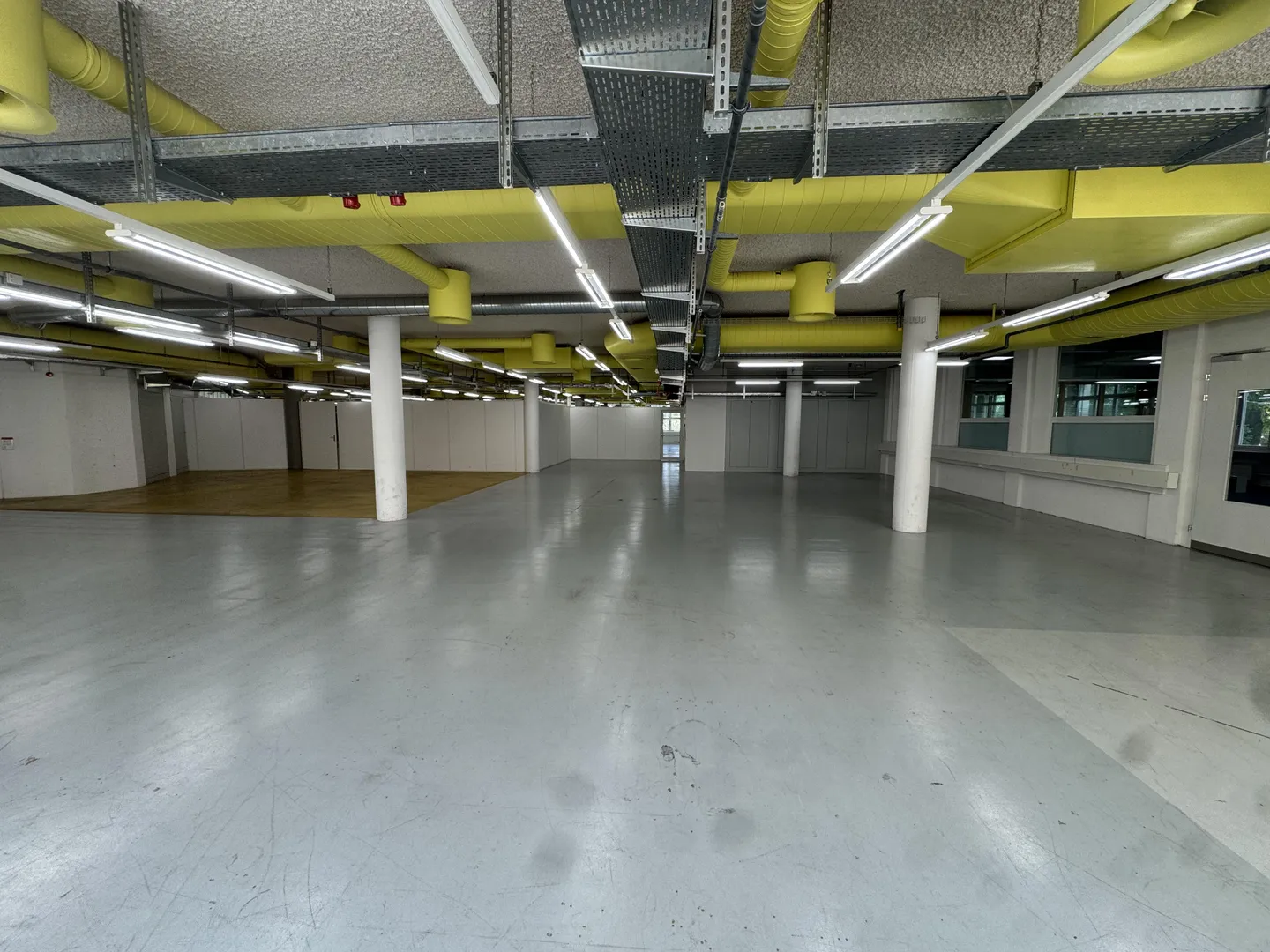 Sous-division flexible de l'espace de production et de stockage! - Photo 11 sur 13