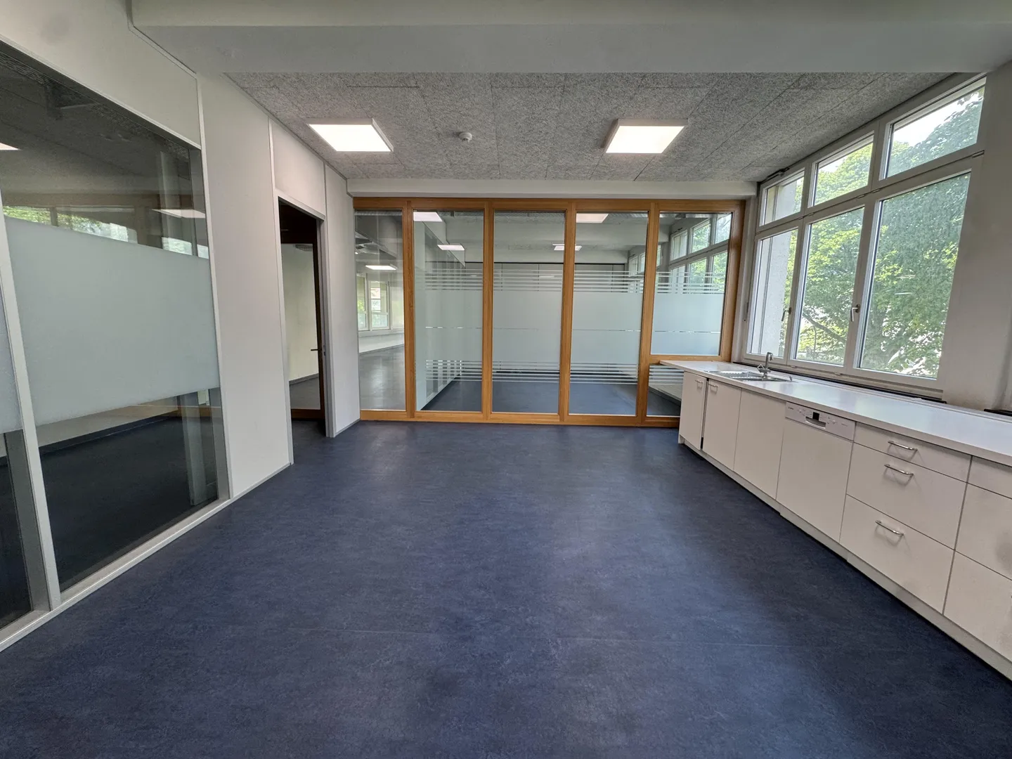 Sous-division flexible de l'espace de production et de stockage! - Photo 12 sur 13