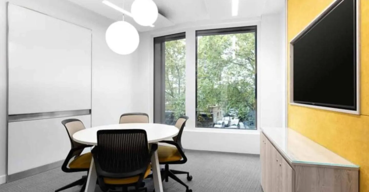 Bureau Premium aux Charmilles - Photo 2 sur 6