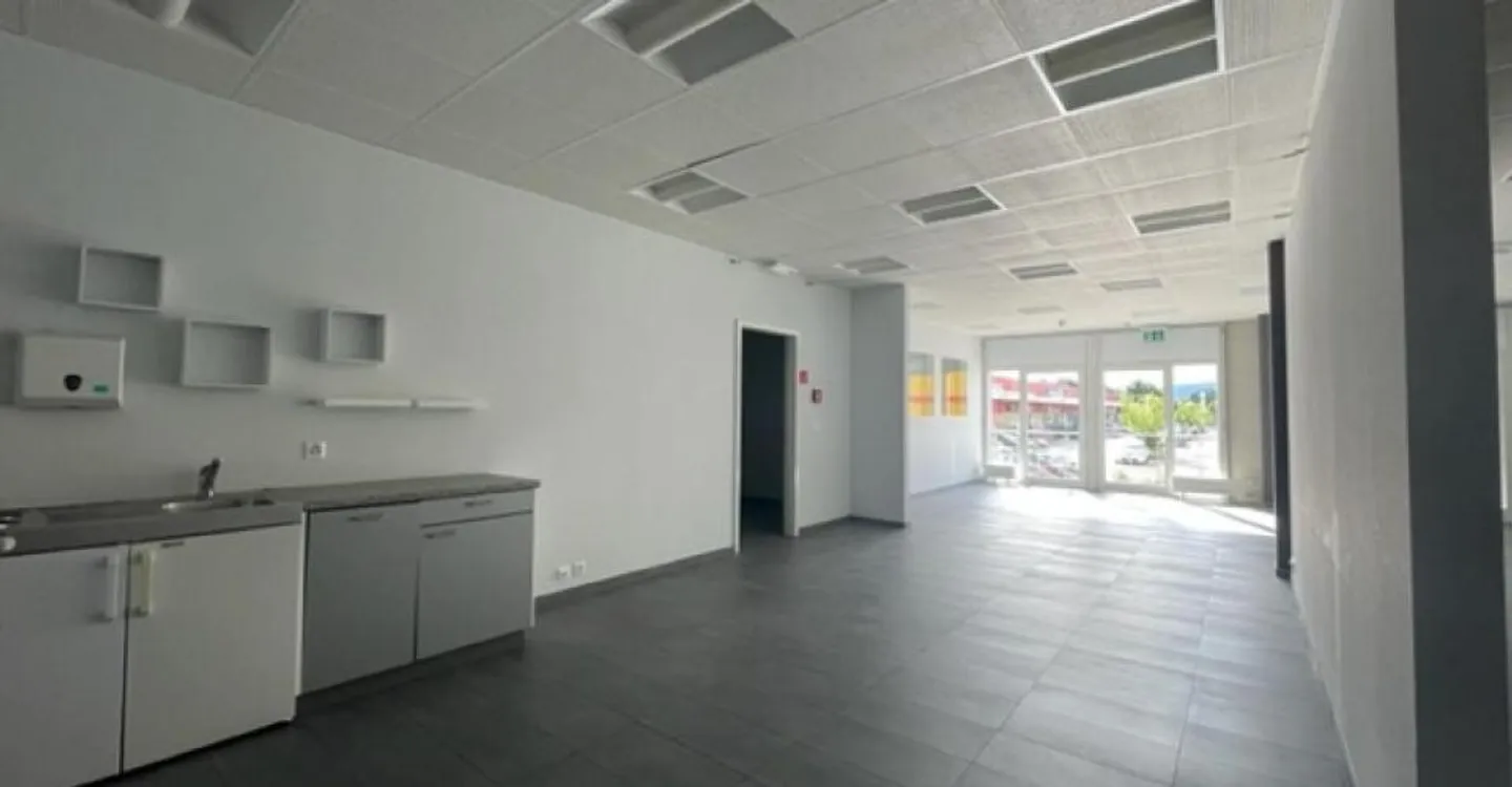 Office - Photo 1 of 6