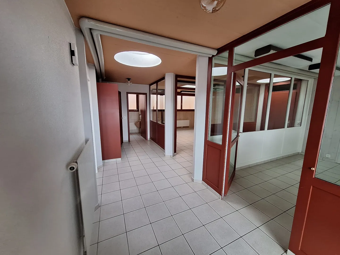 Espace Professionnel à Louer - Photo 1 sur 8