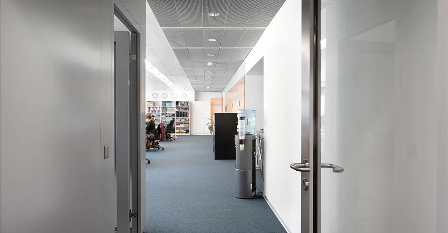 Espace de Bureau Prestigieux - Photo 6 sur 11