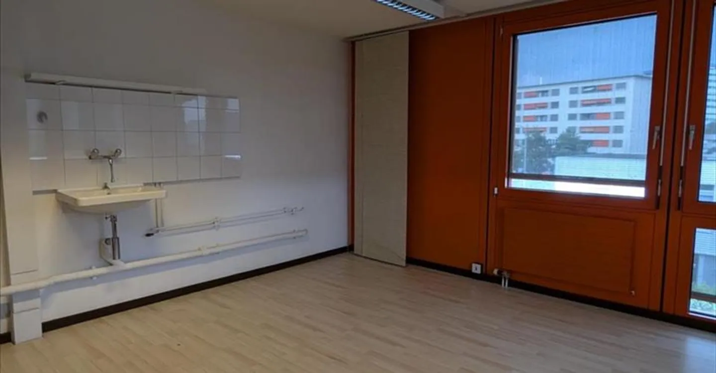 Office - Photo 7 of 8