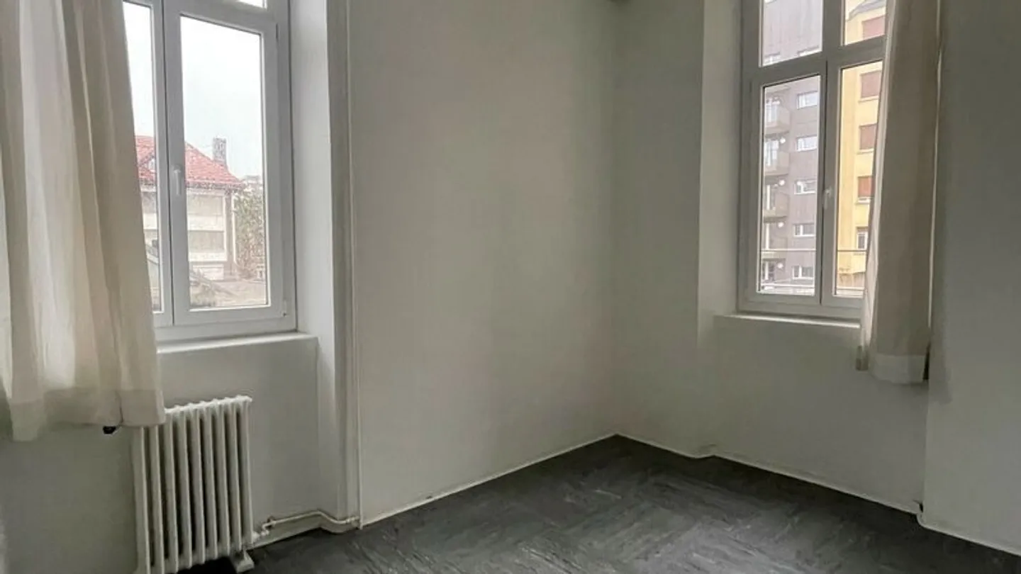 Espace Commercial Spacieux - Photo 4 sur 7