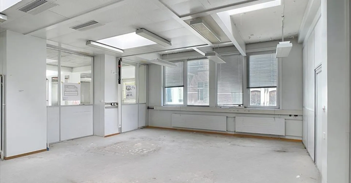 Espace Commercial avec Aménagement Personnalisé - Photo 1 sur 6