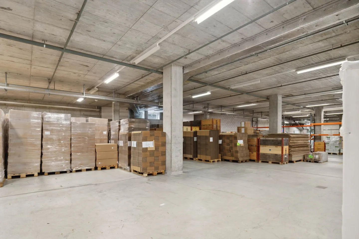 Moderne Gewerbeliegenschaft in Seon - Foto 10 von 13