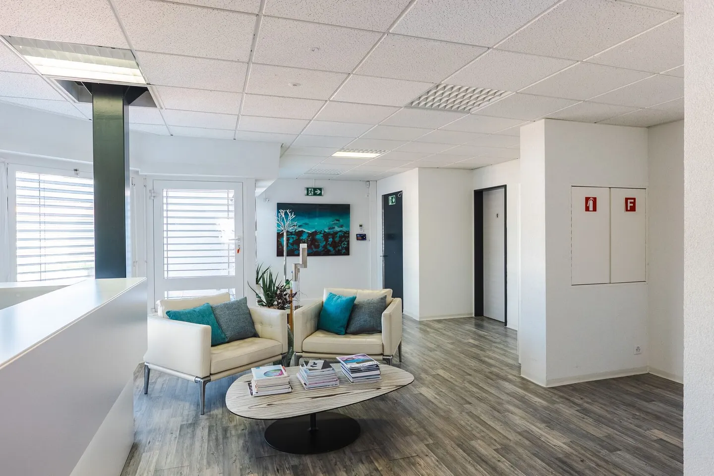 Office of 188m² - Ideally located in Gland - Photo 2 of 9