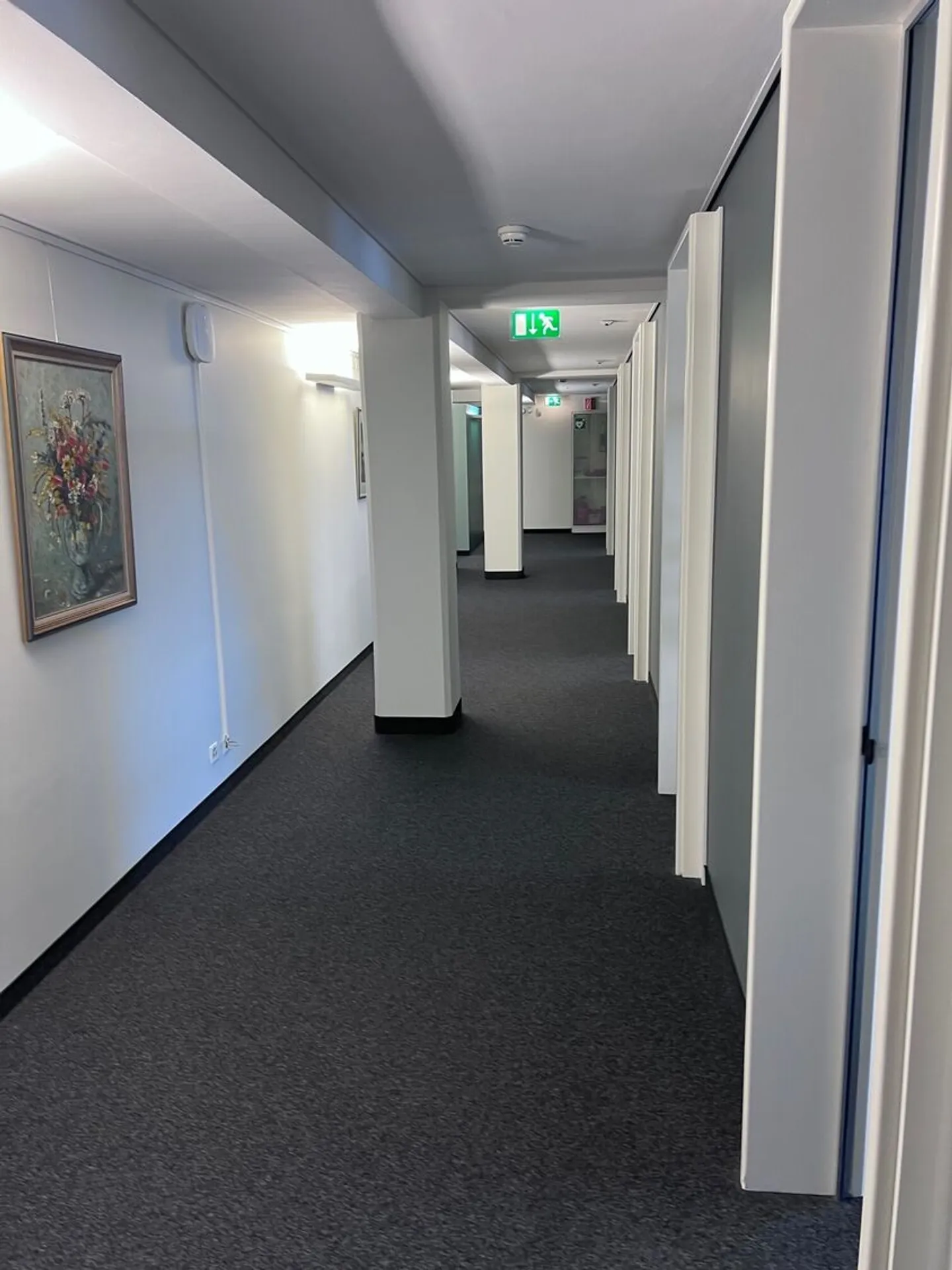 In affitto - 1 410 m² di uffici con magazzino e parcheggi a Losanna - Foto 7 di 10