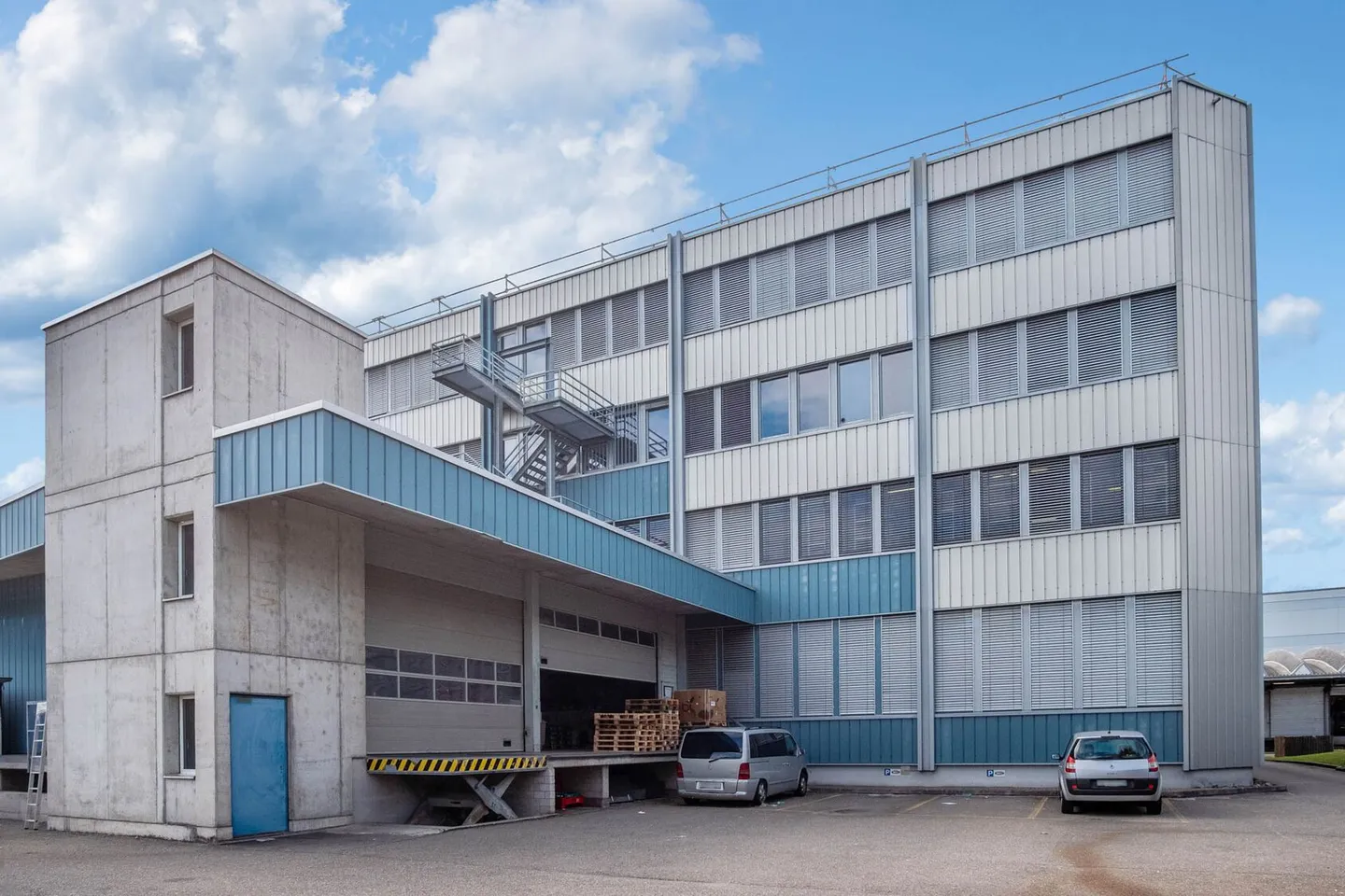 Storage space in a prime location directly on the A1 - ideally accessible - Photo 9 of 9