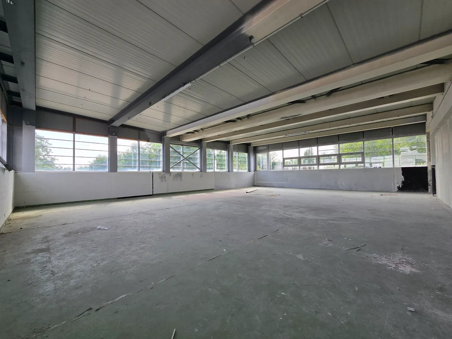 Excellent Location – Workshop / Storage – 288m² – Crissier - Photo 3 of 8