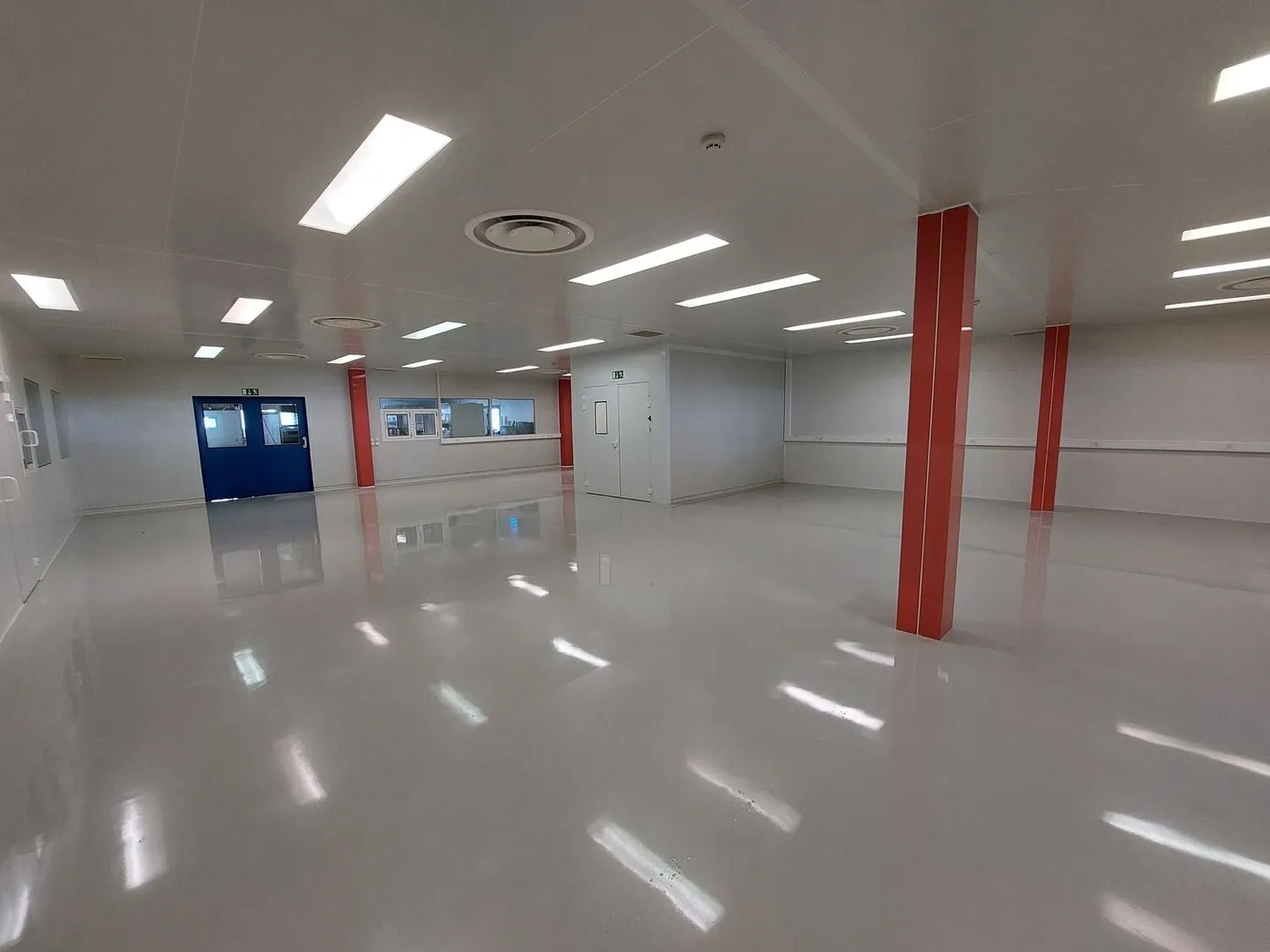 Surface 350 m2 - Laboratoire/Salles Propres - Photo 2 sur 5