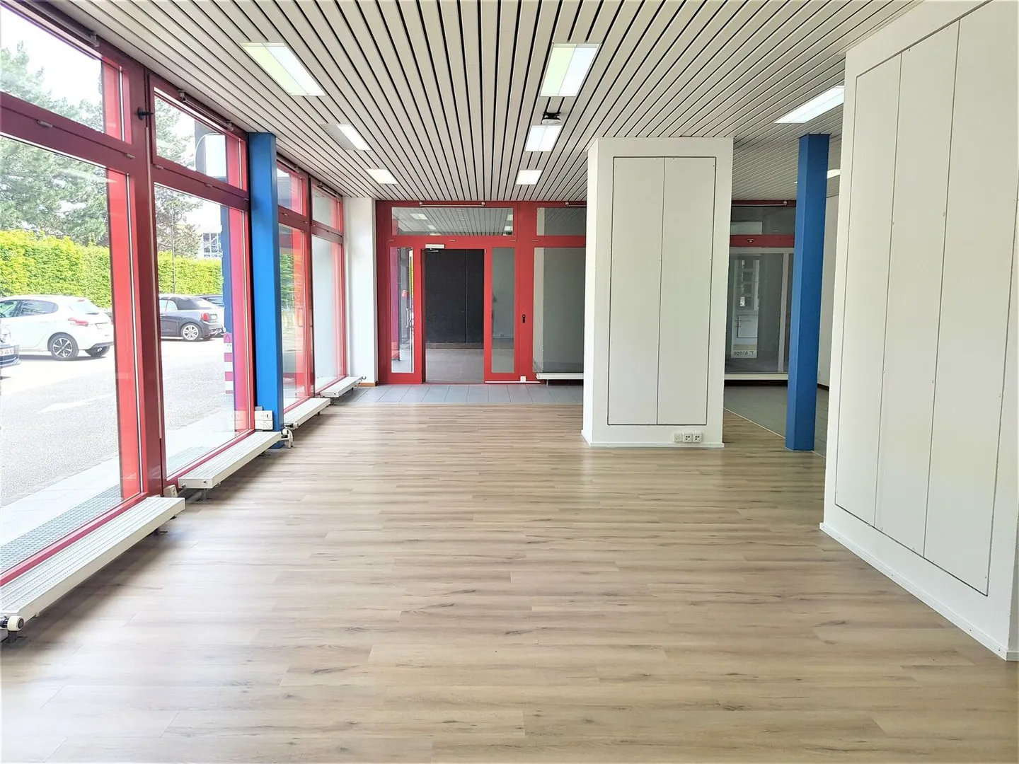 Mixed Area Warehouse / Office / Showroom - Flexible Rent - Photo 2 of 8